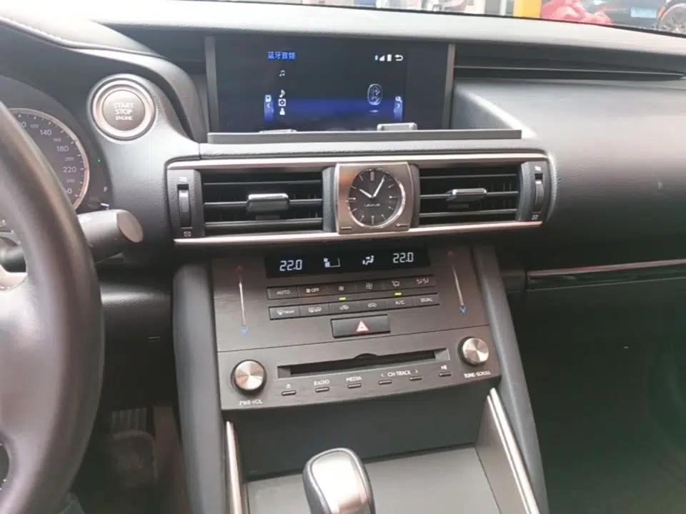 Lexus IS 2017 300 Leading Edition — миниатюра 16