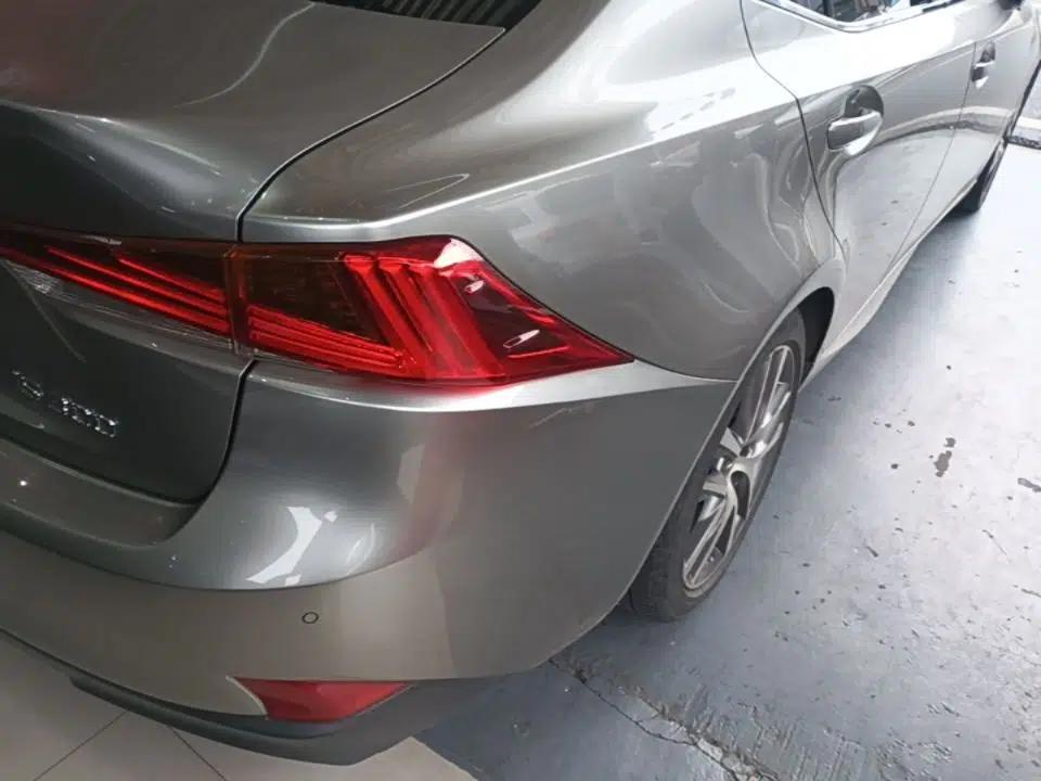 Lexus IS 2017 300 Leading Edition — миниатюра 7