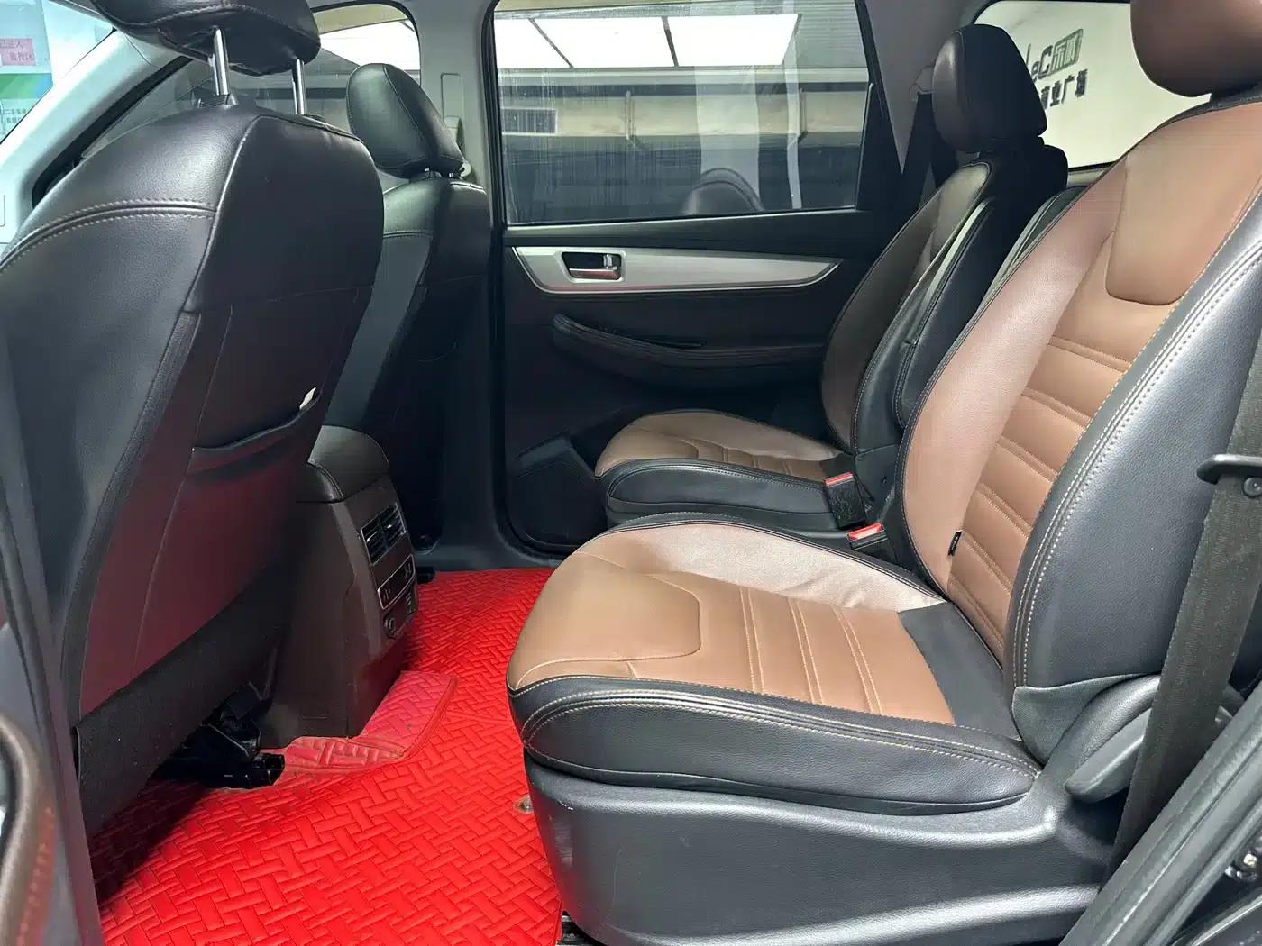 Jingyi X6 2017 Enjoy Series 1.5T CVT Luxury — миниатюра 6