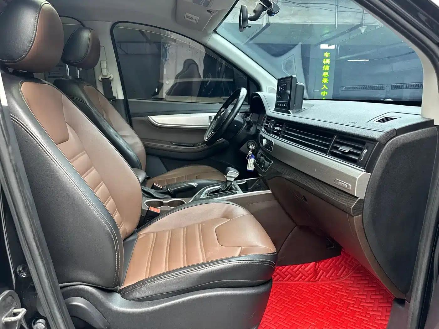 Jingyi X6 2017 Enjoy Series 1.5T CVT Luxury — миниатюра 8