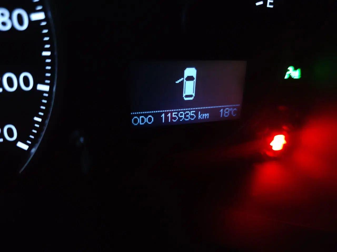 Lexus CT 2014 CT200h Comfort Edition Monochrome — миниатюра 13
