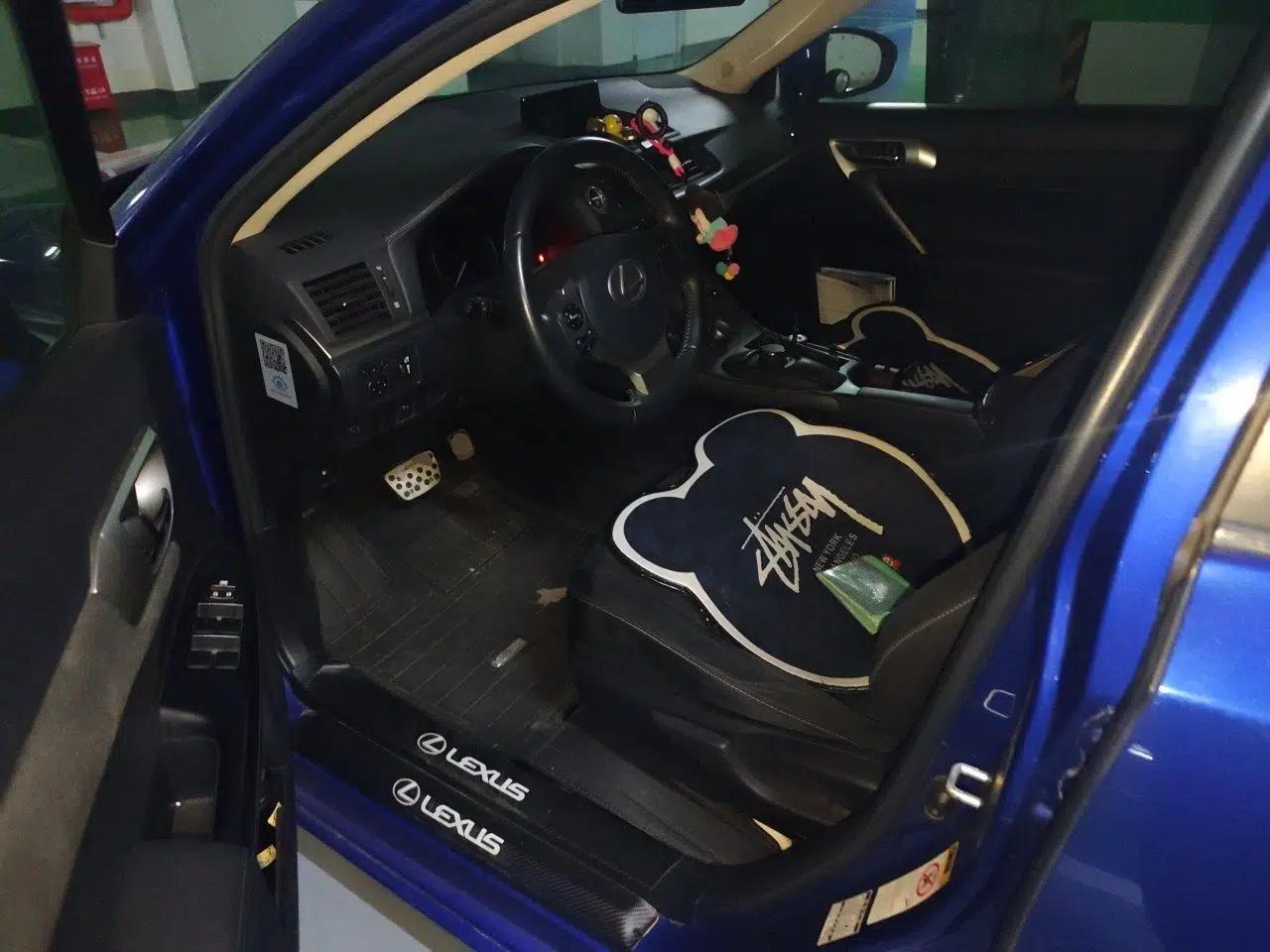 Lexus CT 2014 CT200h Comfort Edition Monochrome — миниатюра 17
