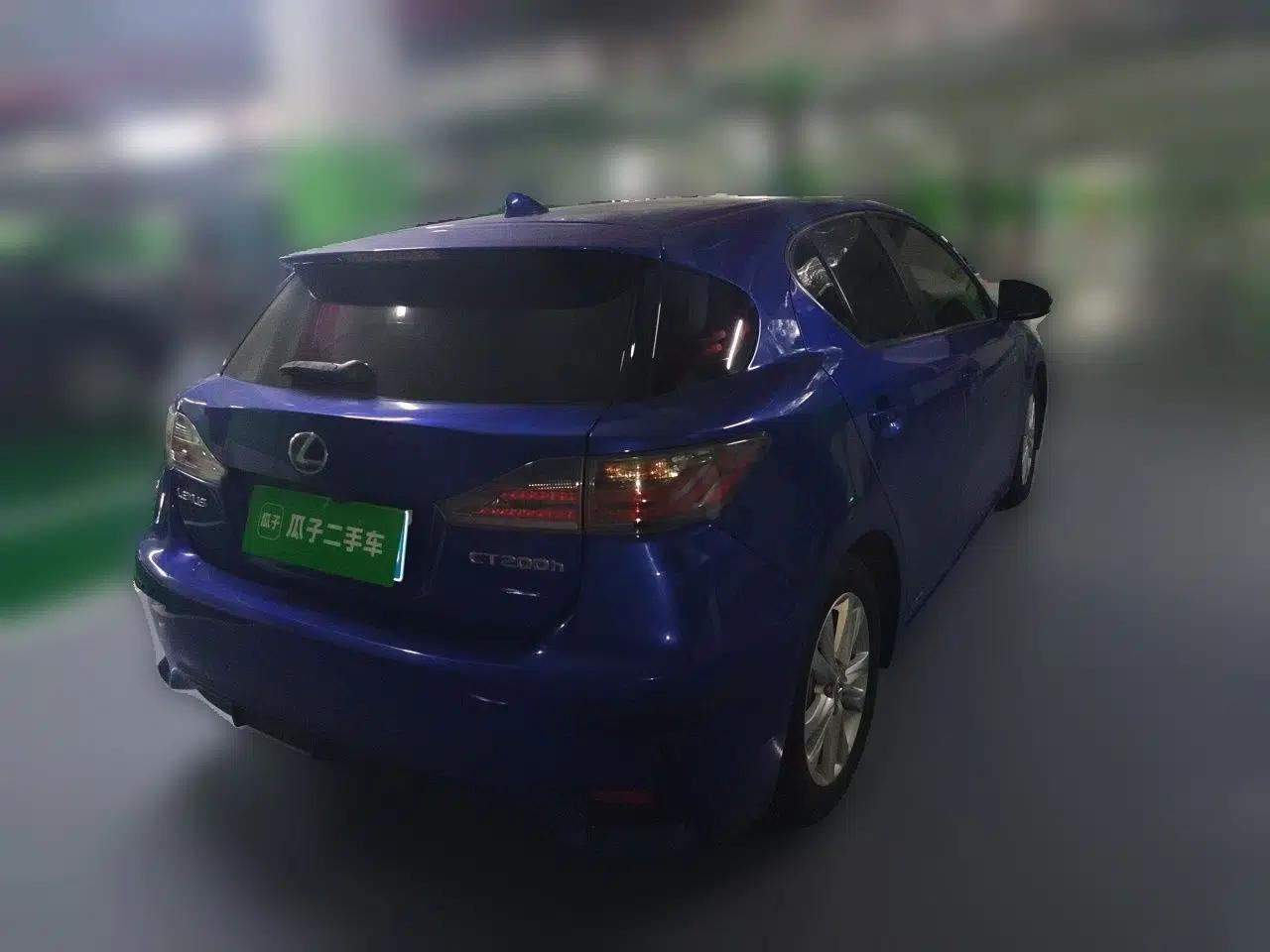 Lexus CT 2014 CT200h Comfort Edition Monochrome — миниатюра 6
