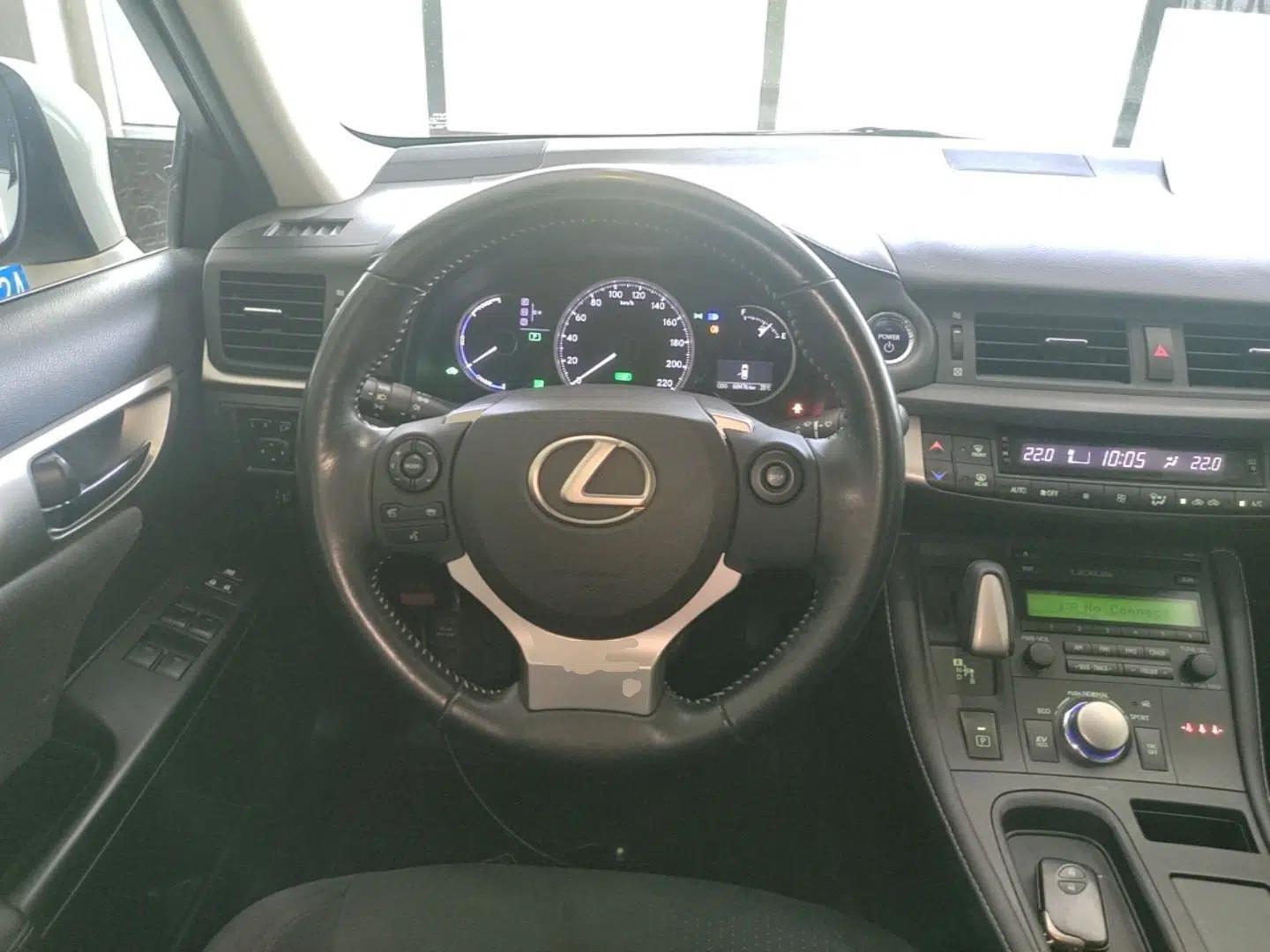 Lexus CT 2017 CT200h Elite Edition Solid Color China V Standard — миниатюра 14