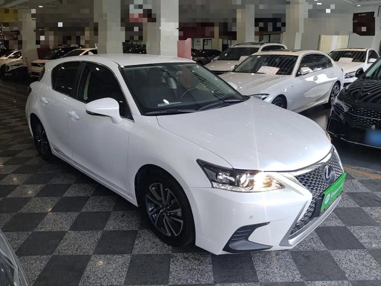 Lexus CT 2017 CT200h Elite Edition Solid Color China V Standard — миниатюра 3