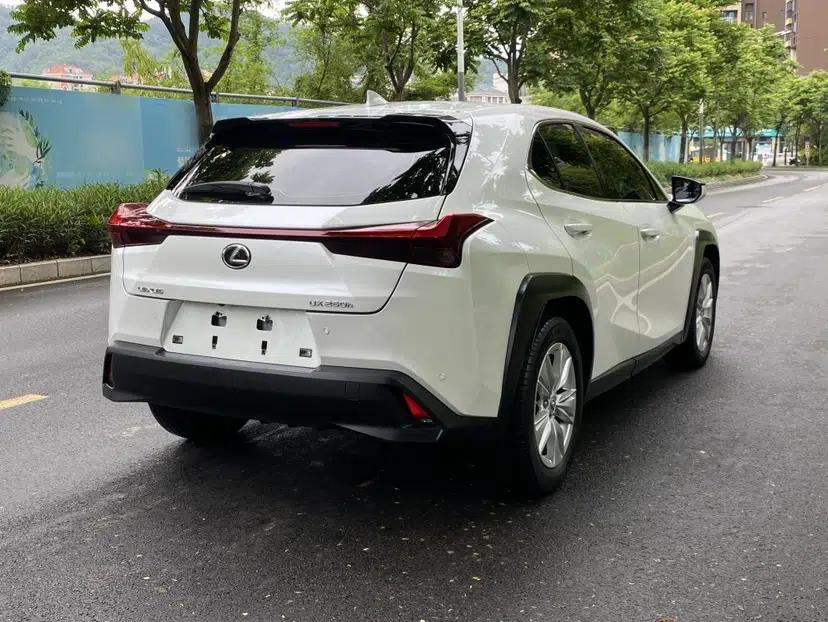 Lexus UX 2022 260h Explore-Edition — миниатюра 2