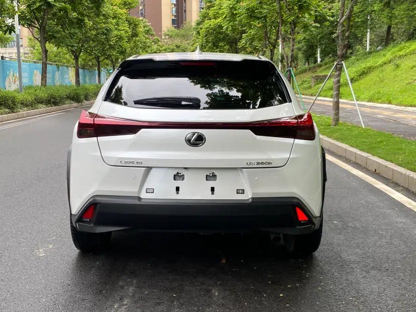 Lexus UX 2022 260h Explore-Edition — миниатюра 4