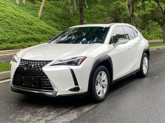Lexus UX 2022 260h Explore-Edition