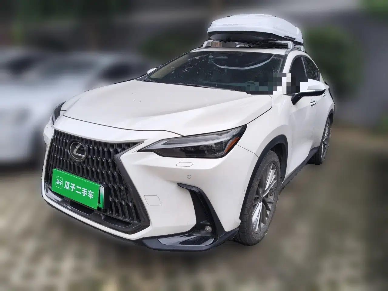 Lexus NX New Energy 2022 400h+ Deluxe Edition — миниатюра 1
