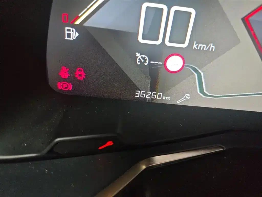 DS 7 2018 45THP Rivoli Pioneer Edition — миниатюра 5