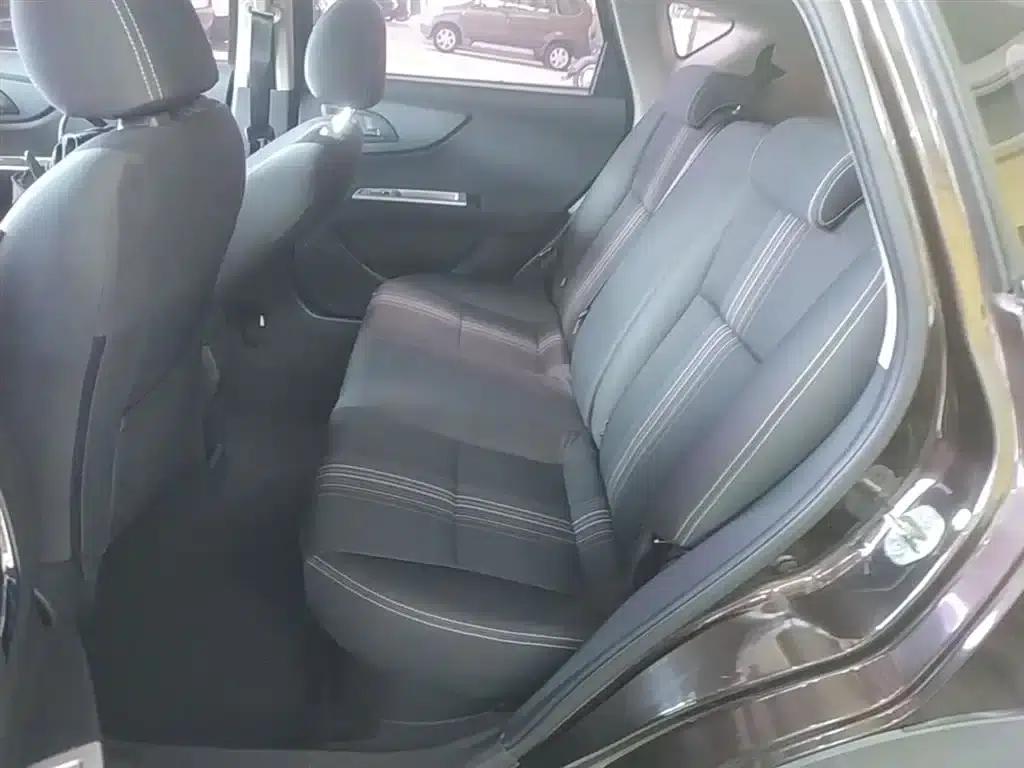 Dongfeng Fengshen AX3 2016 1.5L Automatic Premium Edition — миниатюра 17