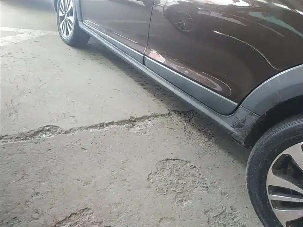 Dongfeng Fengshen AX3 2016 1.5L Automatic Premium Edition — миниатюра 22