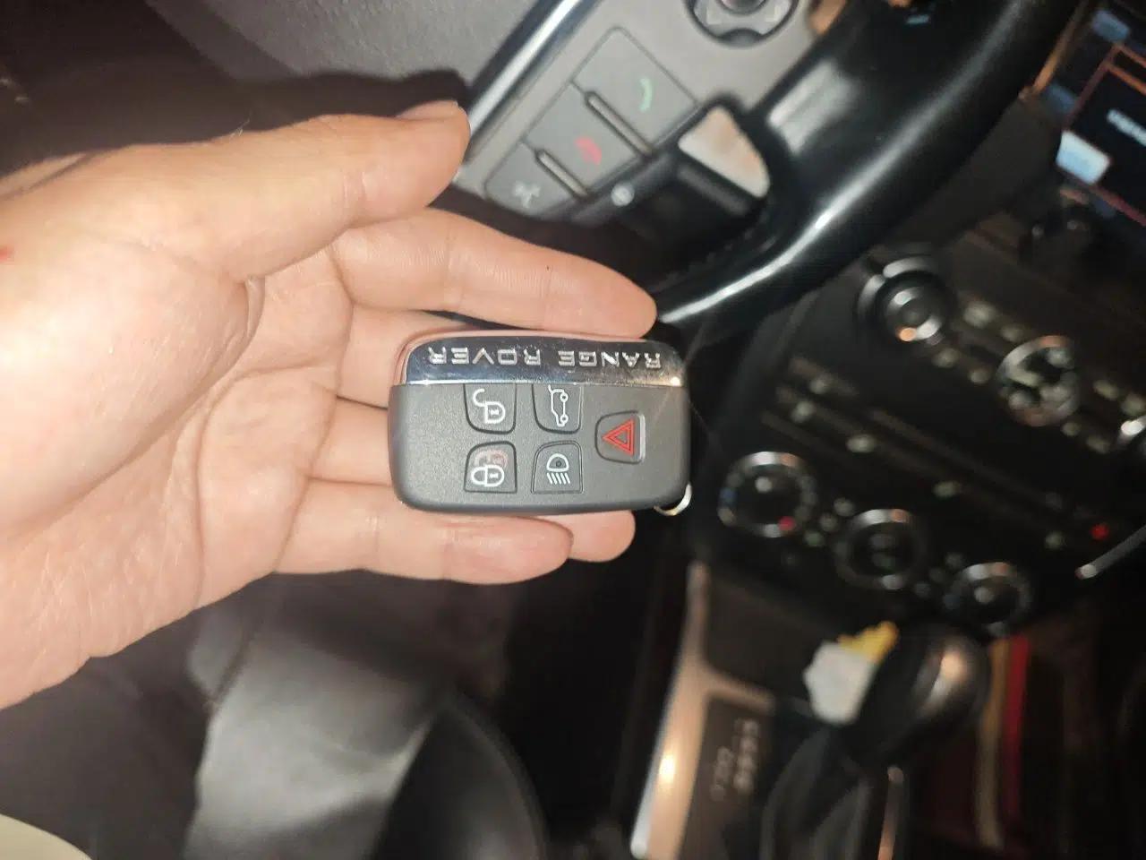 Land Rover Freelander 2 2014 2.0T Si4 SE Gasoline Version — миниатюра 9