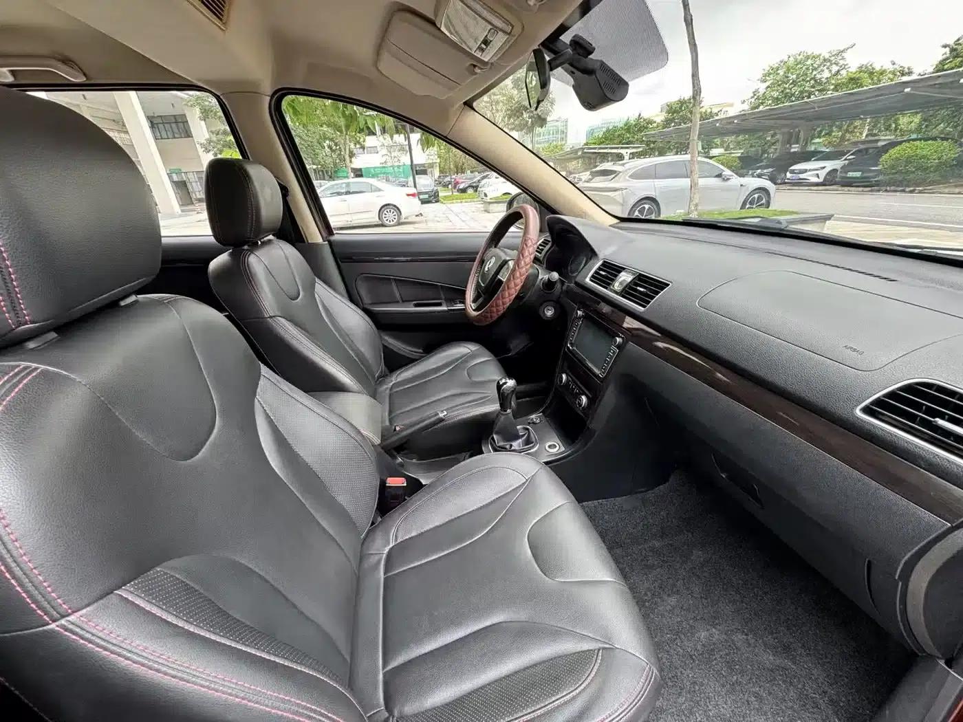 Fengguang 370 2016 Model 1.5L Manual Premium 7-Seater — миниатюра 8