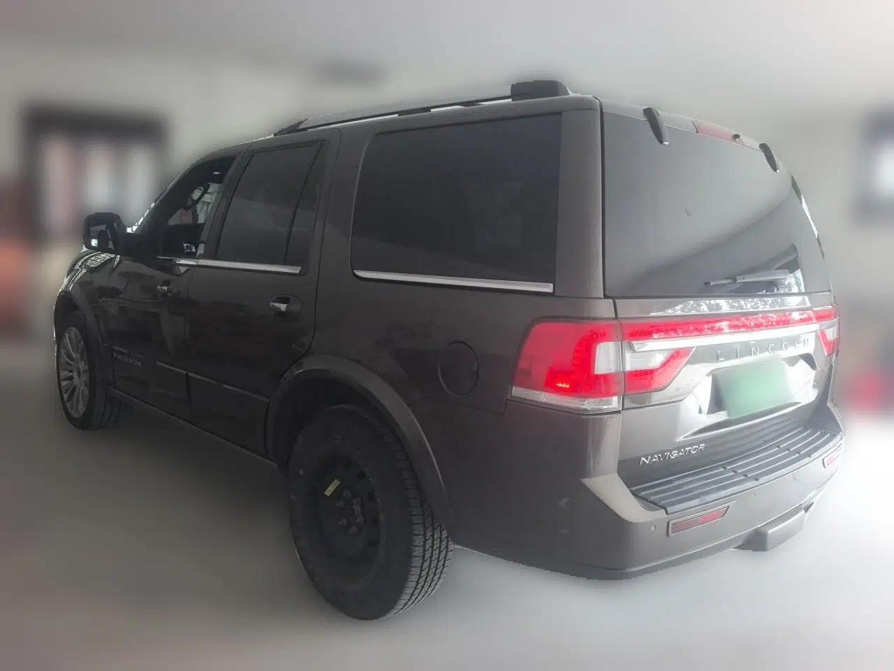 Lincoln Navigator 2017 3.5T AWD — миниатюра 4
