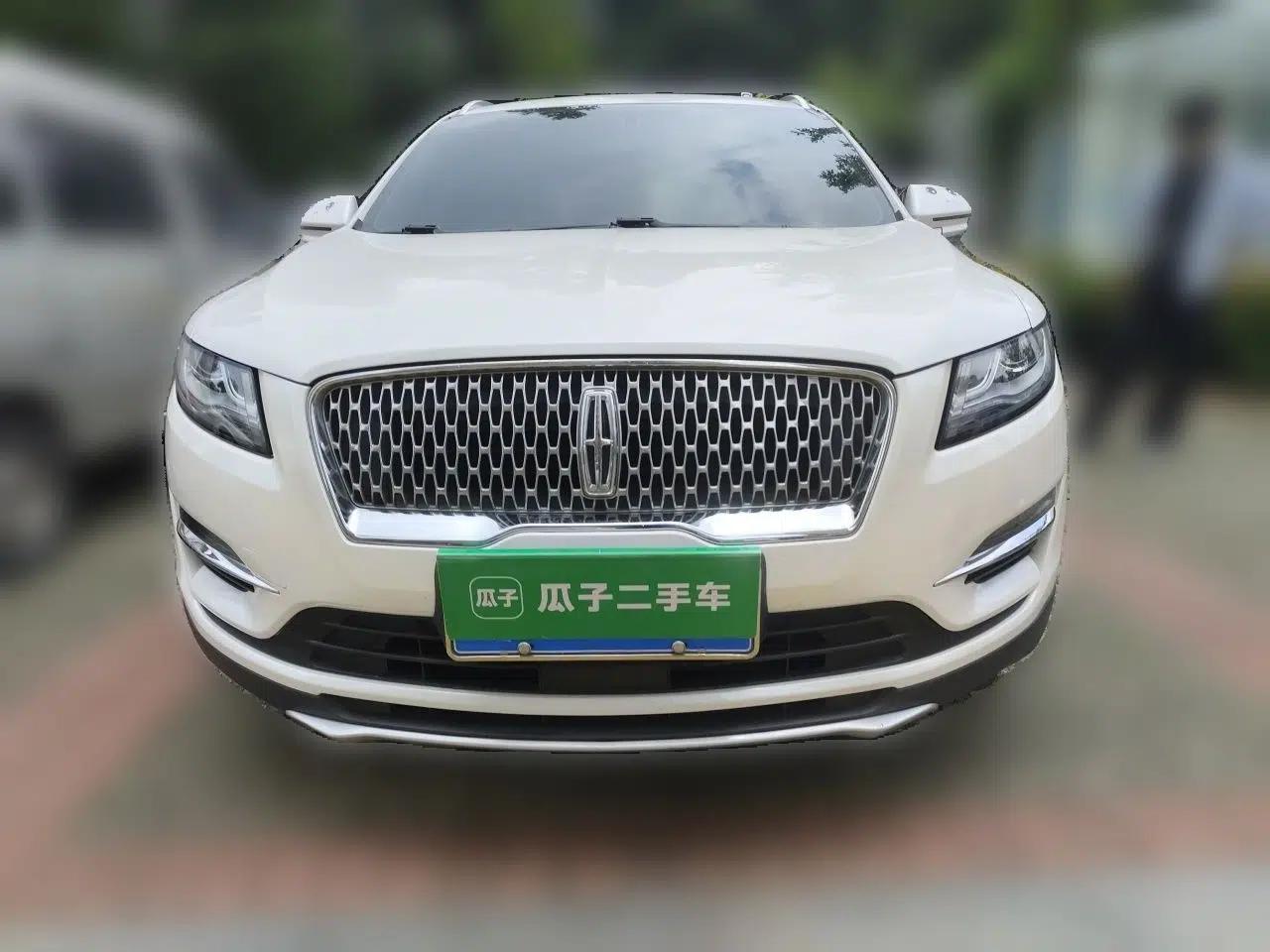 Lincoln MKC 2019 2.0T Two-Wheel Drive Luxury Edition China V Standard — миниатюра 2