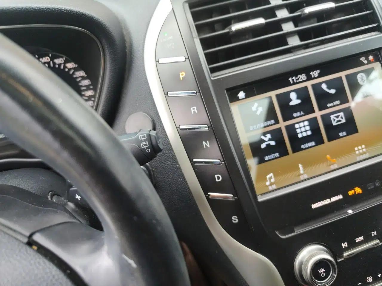 Lincoln MKC 2019 2.0T Two-Wheel Drive Luxury Edition China V Standard — миниатюра 11