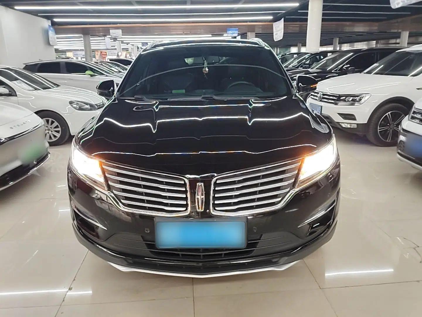 Lincoln MKC 2014 2.0T Four-Wheel Drive Luxury Edition — миниатюра 2