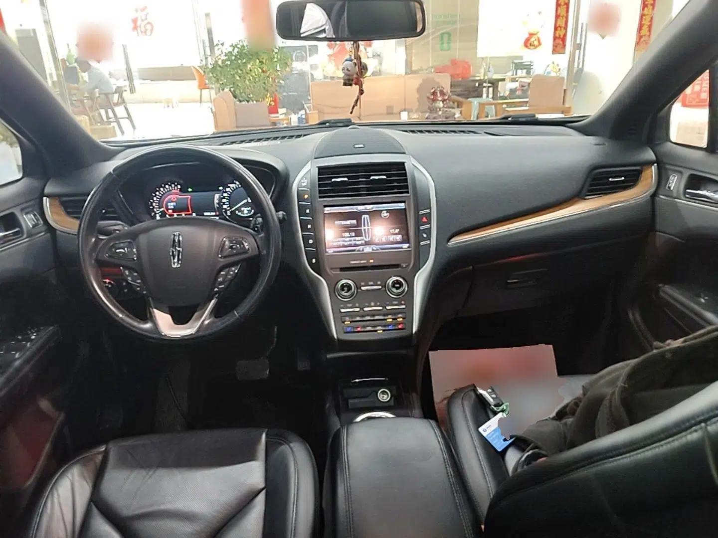 Lincoln MKC 2014 2.0T Four-Wheel Drive Luxury Edition — миниатюра 13