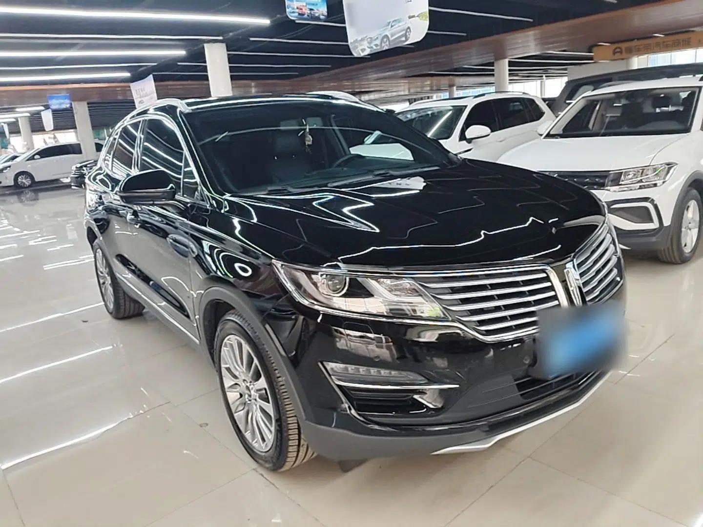 Lincoln MKC 2014 2.0T Four-Wheel Drive Luxury Edition — миниатюра 3