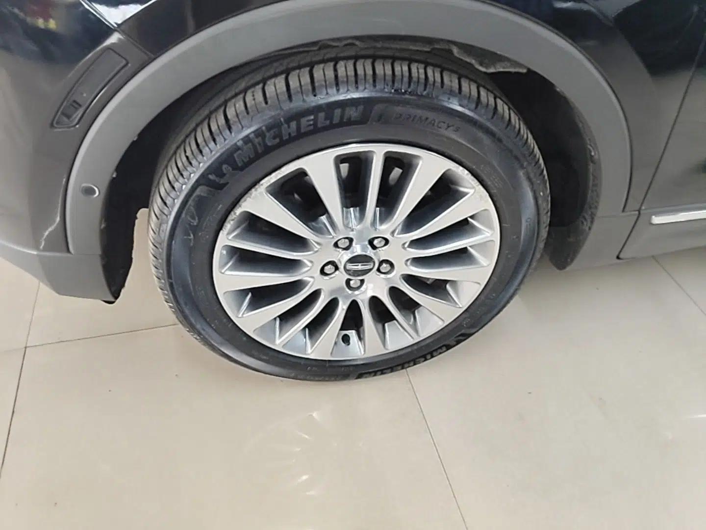 Lincoln MKC 2014 2.0T Four-Wheel Drive Luxury Edition — миниатюра 8