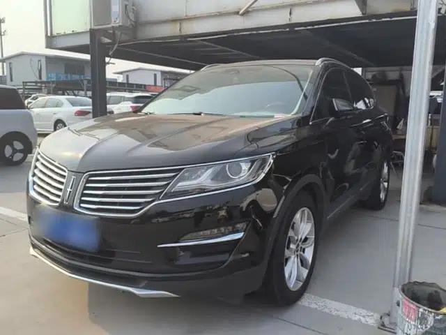 Lincoln MKC 2014 2.0T Two-Wheel-Drive Luxury Edition