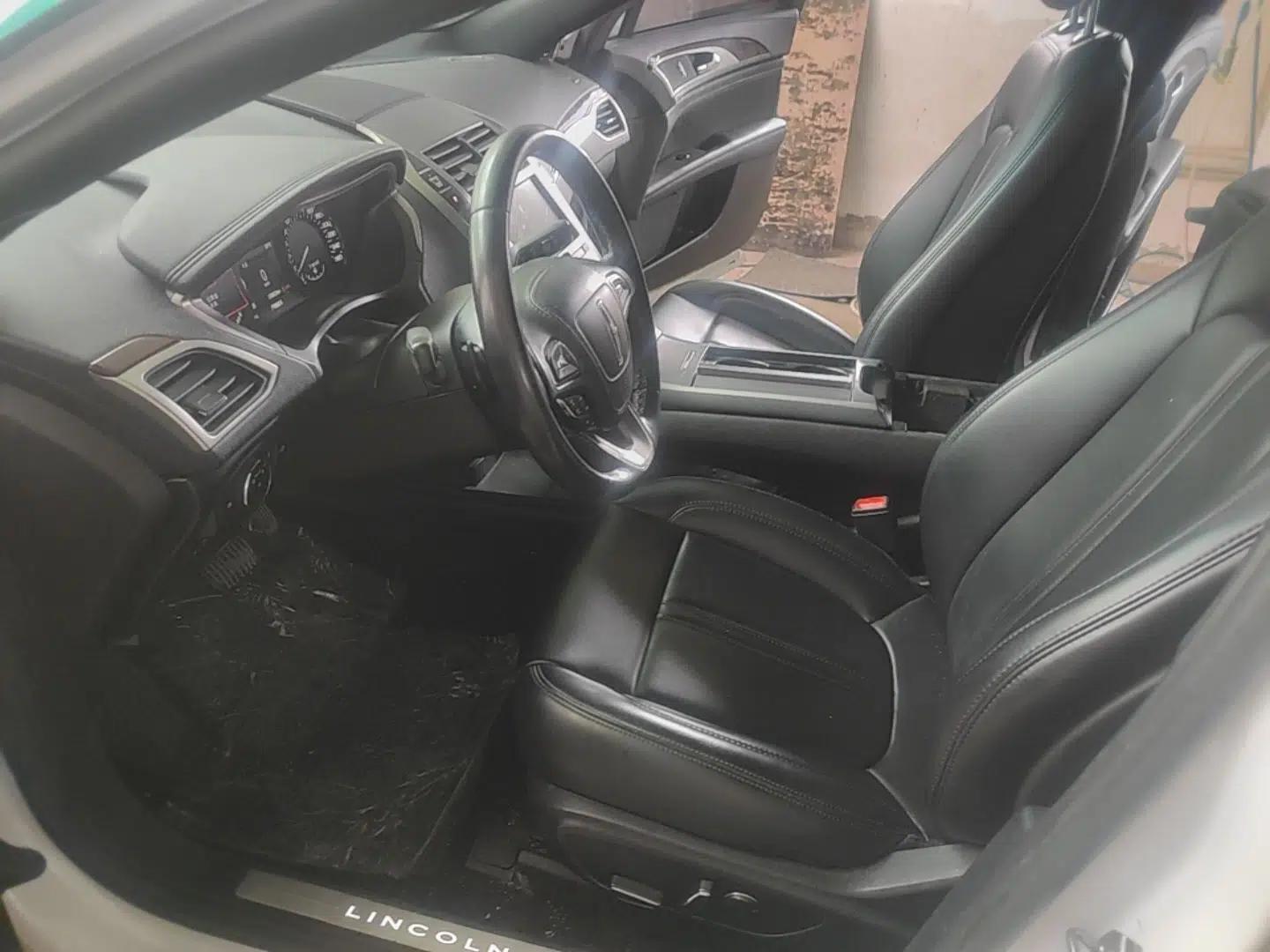 Lincoln MKZ 2019 2.0T Luxury Edition China VI — миниатюра 19