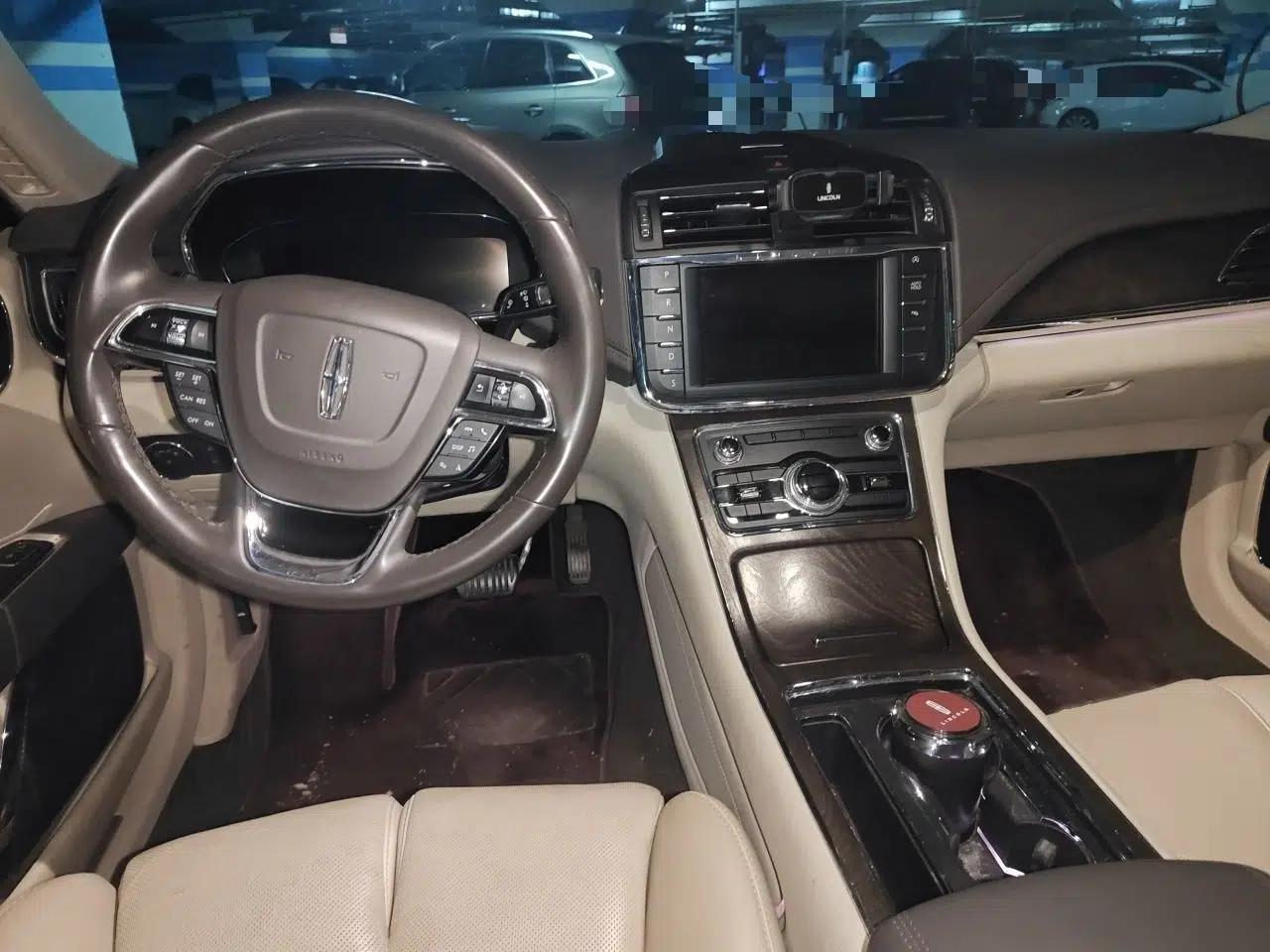 Lincoln Continental 2019 2.0T Two-Wheel Drive Luxury Edition China VI Standard — миниатюра 18