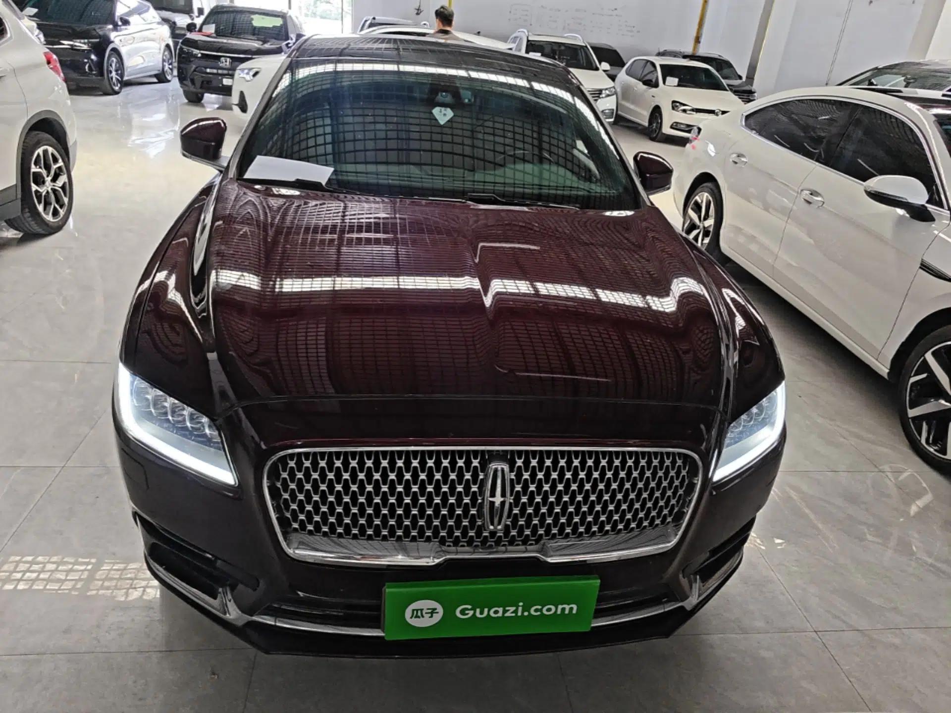 Lincoln Continental 2018 2.0T Two-Wheel Drive Luxury Edition — миниатюра 2
