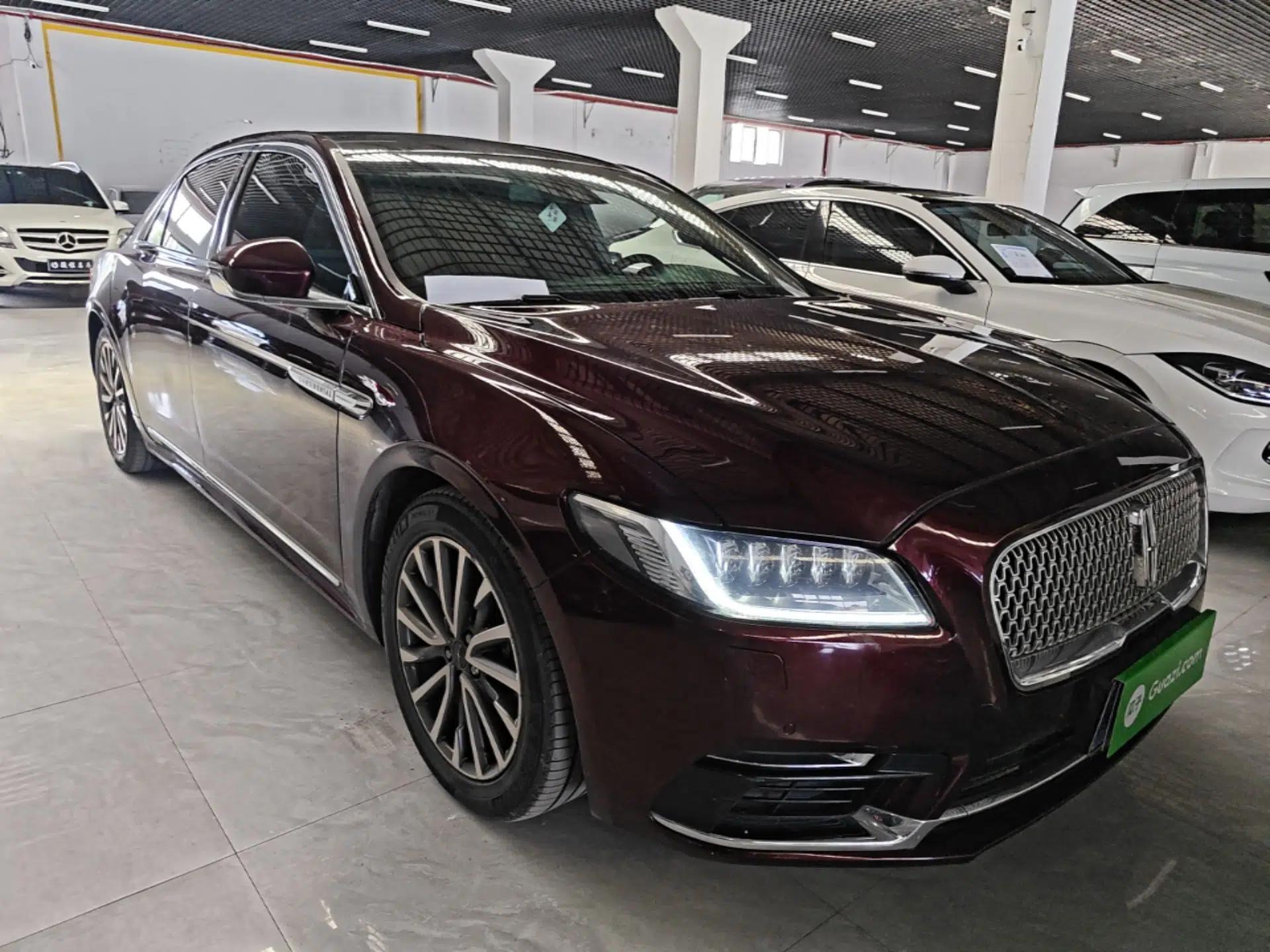 Lincoln Continental 2018 2.0T Two-Wheel Drive Luxury Edition — миниатюра 3