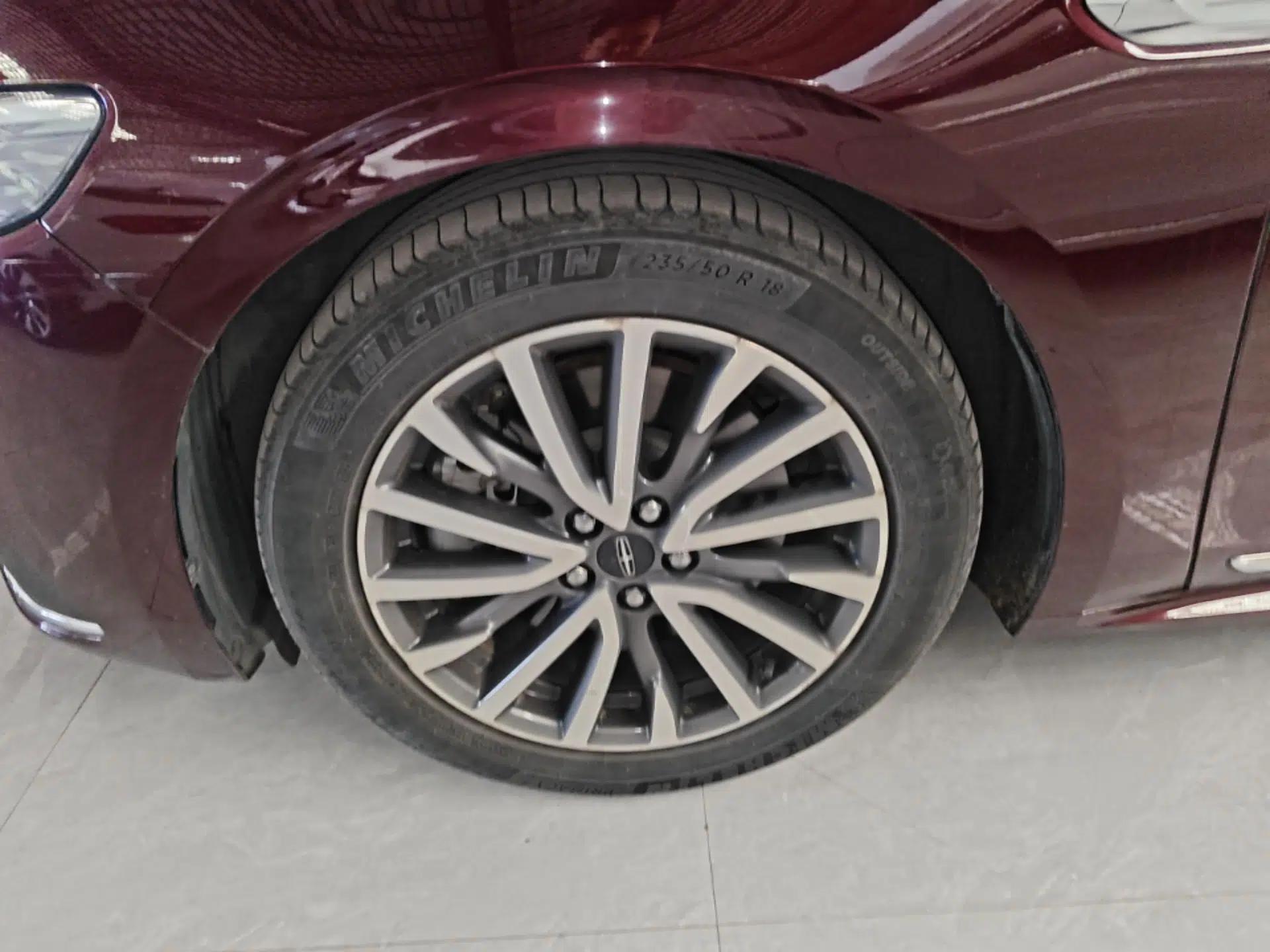 Lincoln Continental 2018 2.0T Two-Wheel Drive Luxury Edition — миниатюра 8