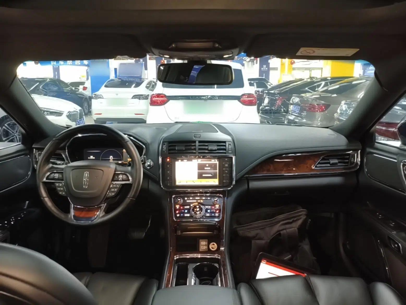 Lincoln Continental 2017 2.0T Two-Wheel-Drive Luxury Edition — миниатюра 12