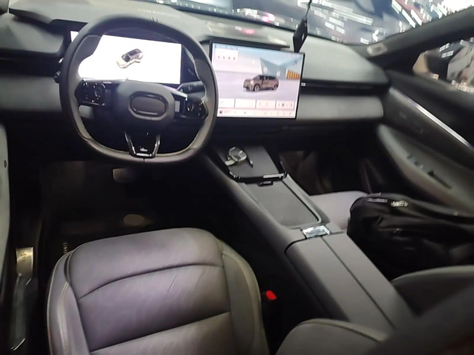 Lynk & Co 08 EM-P 2025 120km Long-Range Pro — миниатюра 13