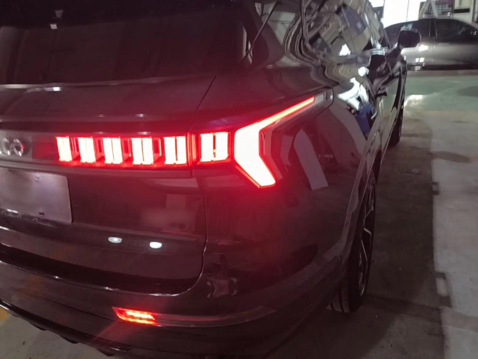 Lynk & Co 09 EM-P 2021 2.0T PHEV Halo Six-Seater — миниатюра 7