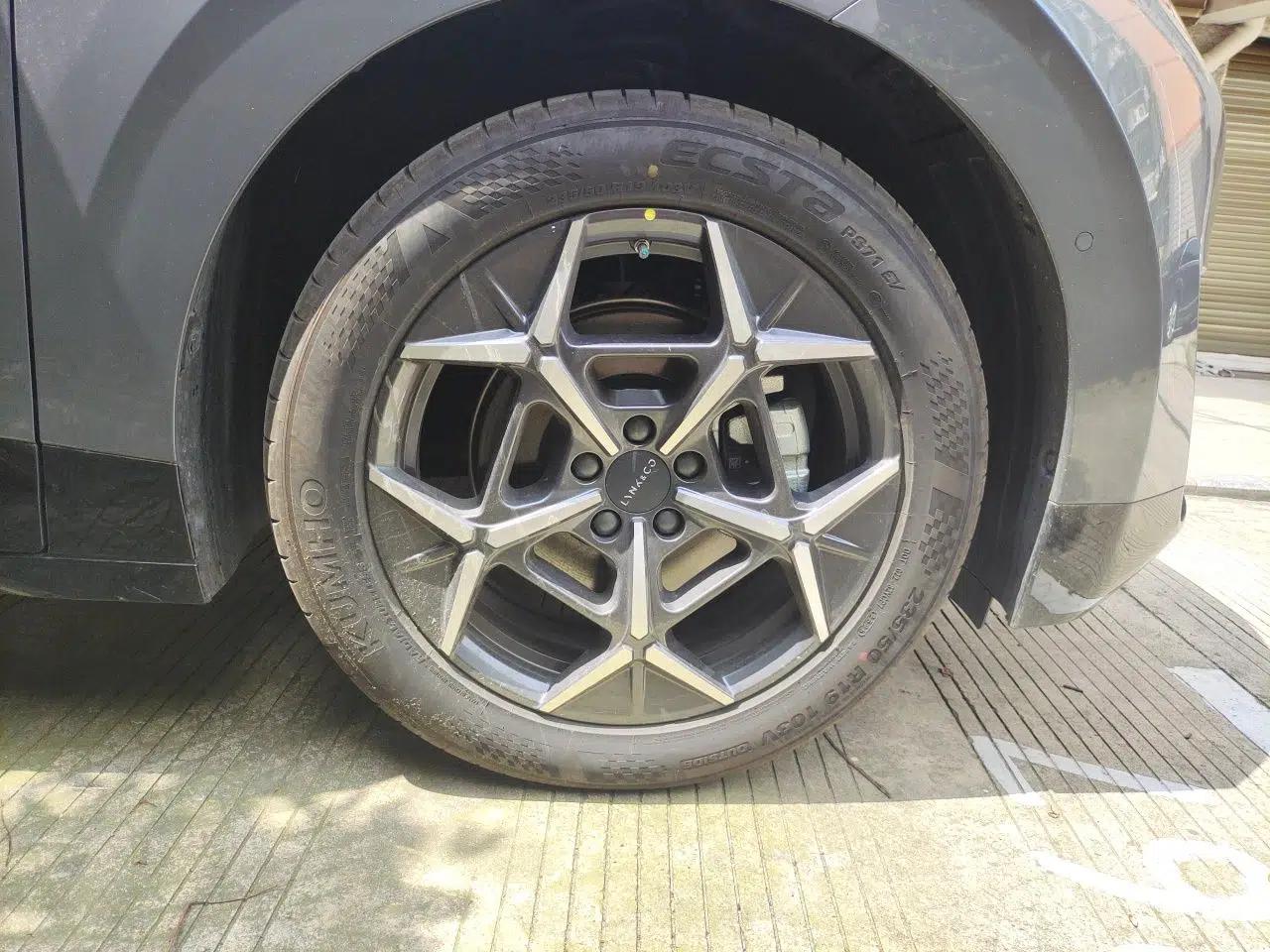 Lynk & Co Z20 2025 530 km Range Rear-Wheel Drive Pro — миниатюра 8