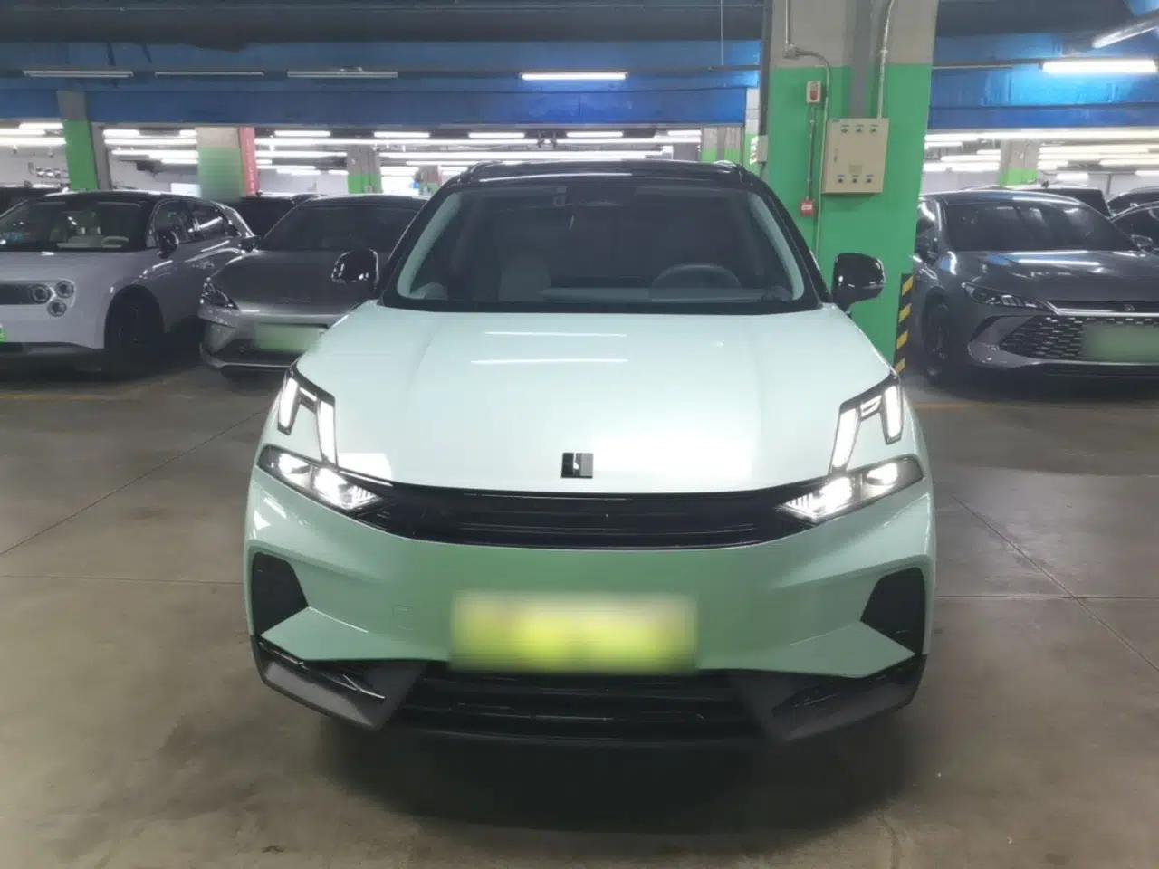Lynk & Co 06 EM-P 2023 EM-P 126 Long-Range Halo — миниатюра 2