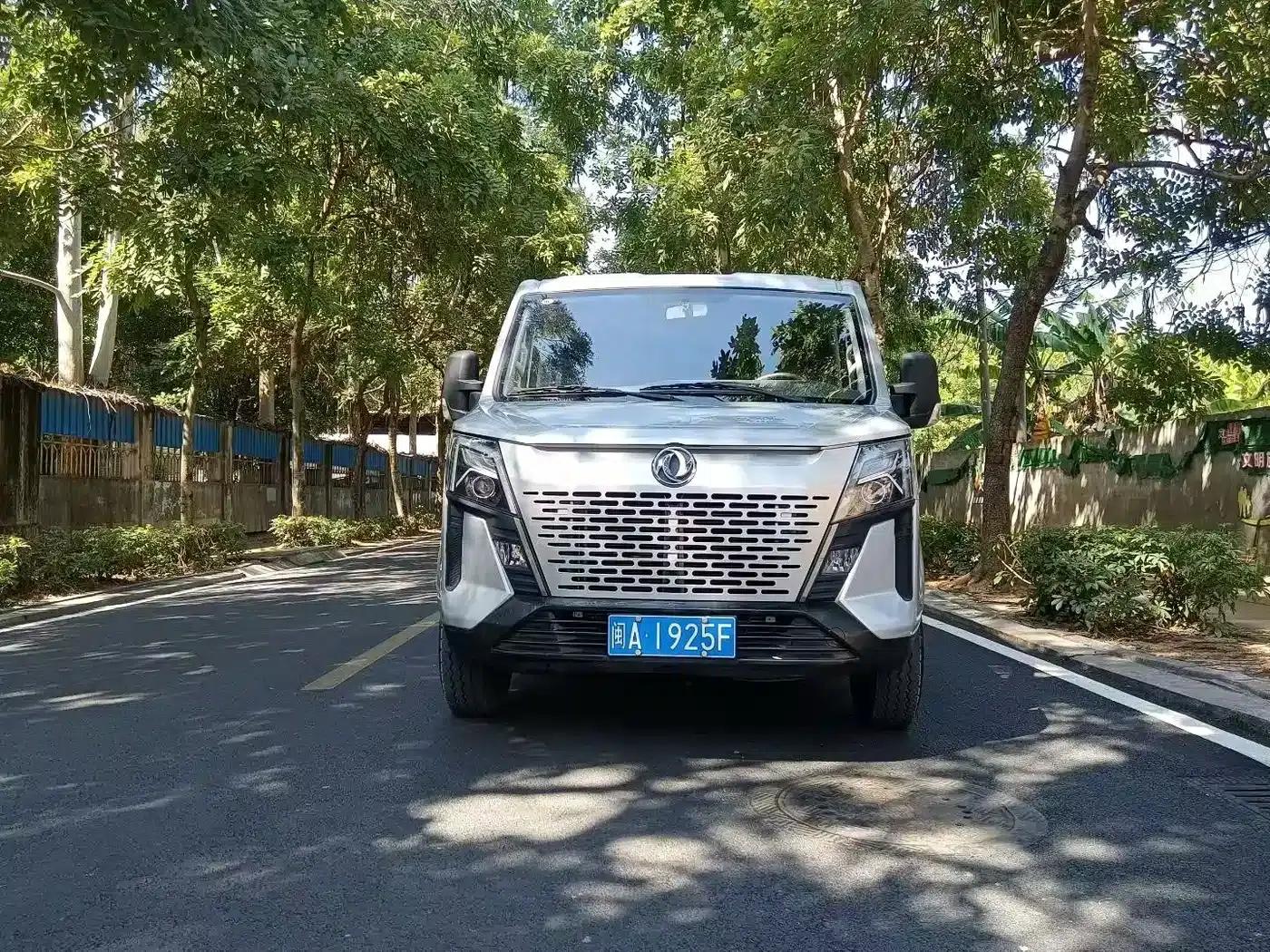 2023 Yufeng 2.0T Diesel Version — миниатюра 2