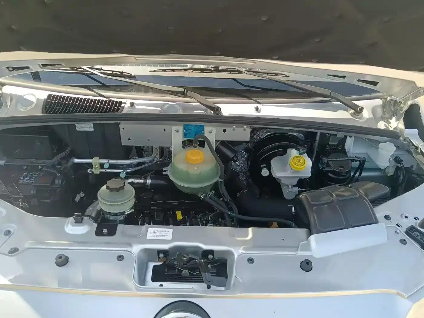2023 Yufeng 2.0T Diesel Version — миниатюра 3