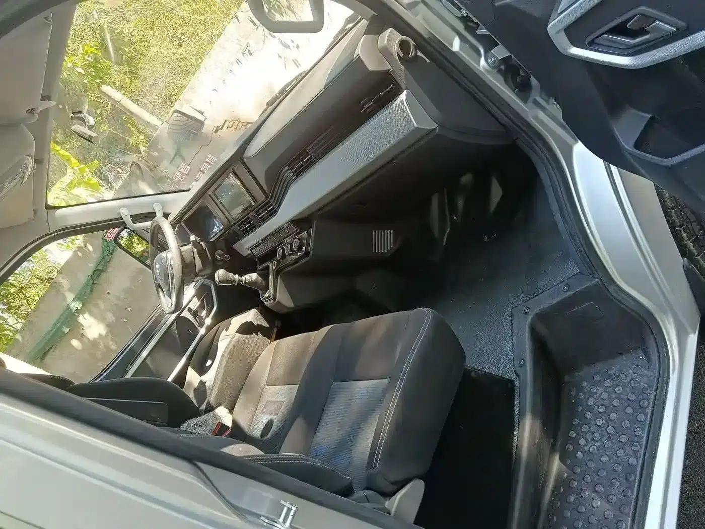 2023 Yufeng 2.0T Diesel Version — миниатюра 4