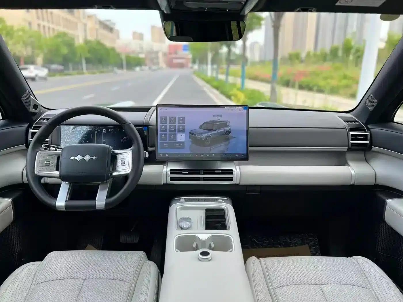 Titanium 7 2025 Model 190KM 4WD Ultra Edition — миниатюра 6