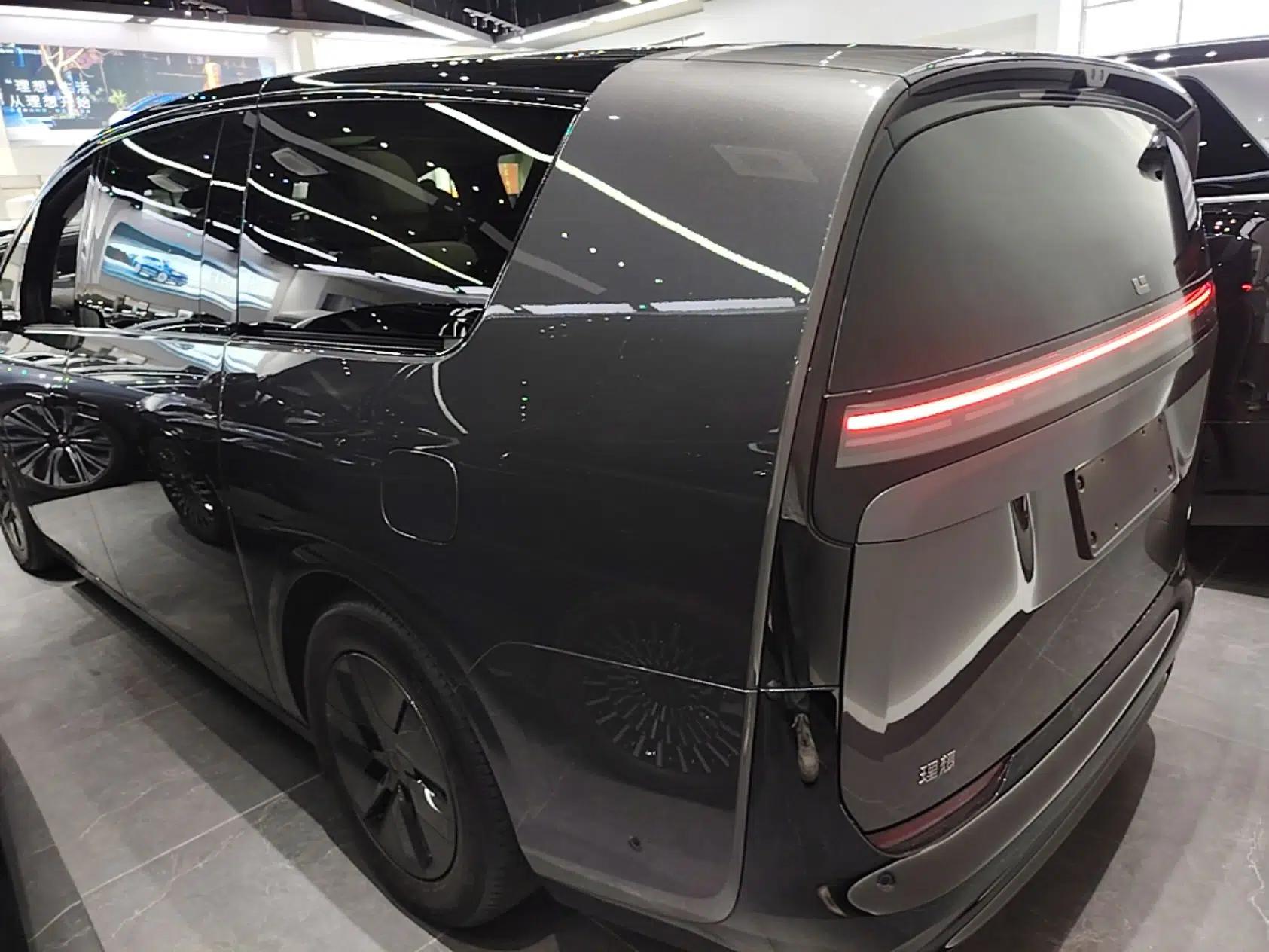 Li Auto MEGA 2024 Ultra Model — миниатюра 4