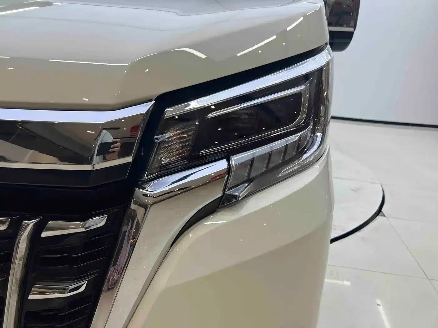 2021 HIACE 3.5L Middle East Edition — миниатюра 16