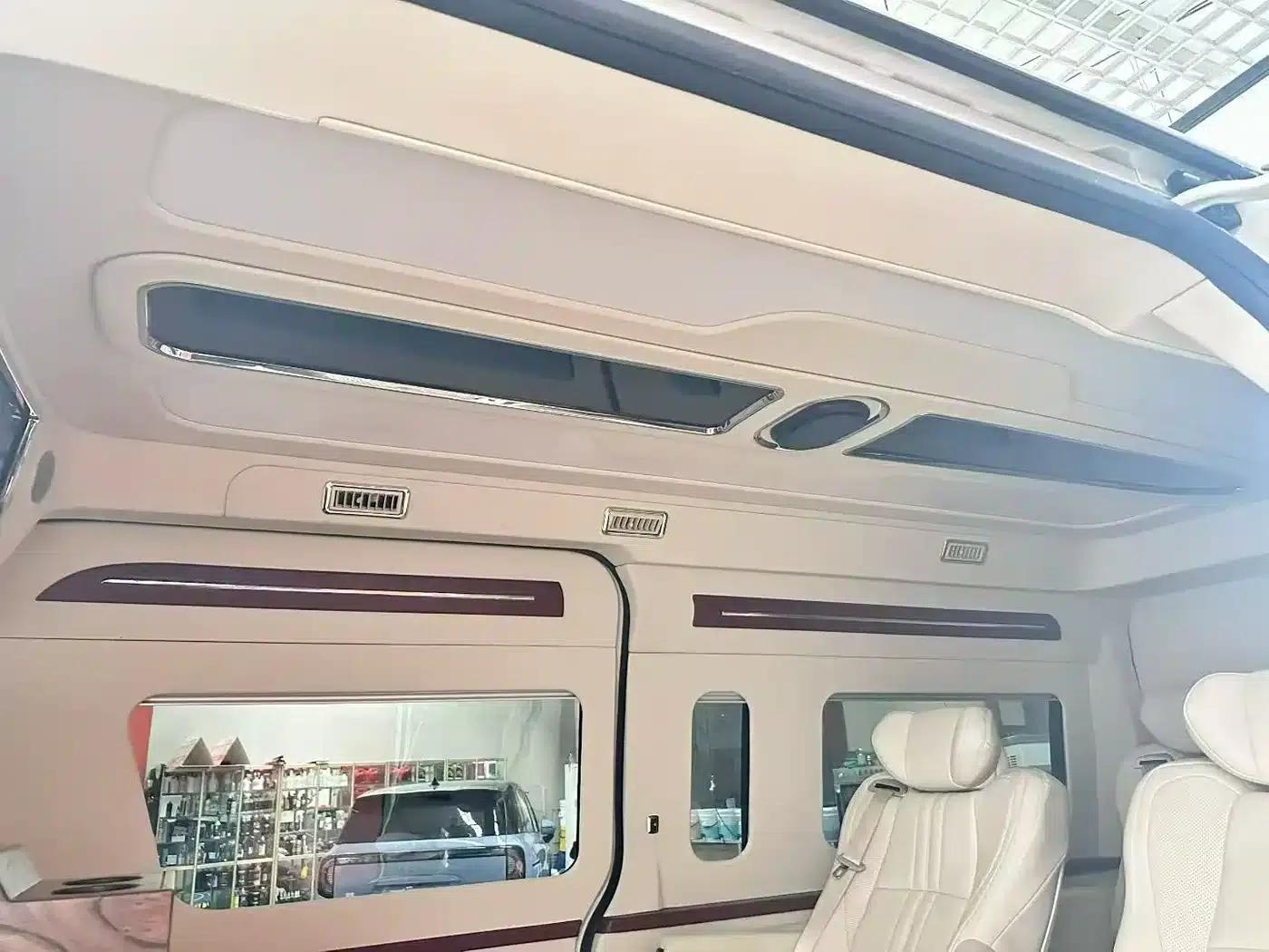 2021 HIACE 3.5L Middle East Edition — миниатюра 7