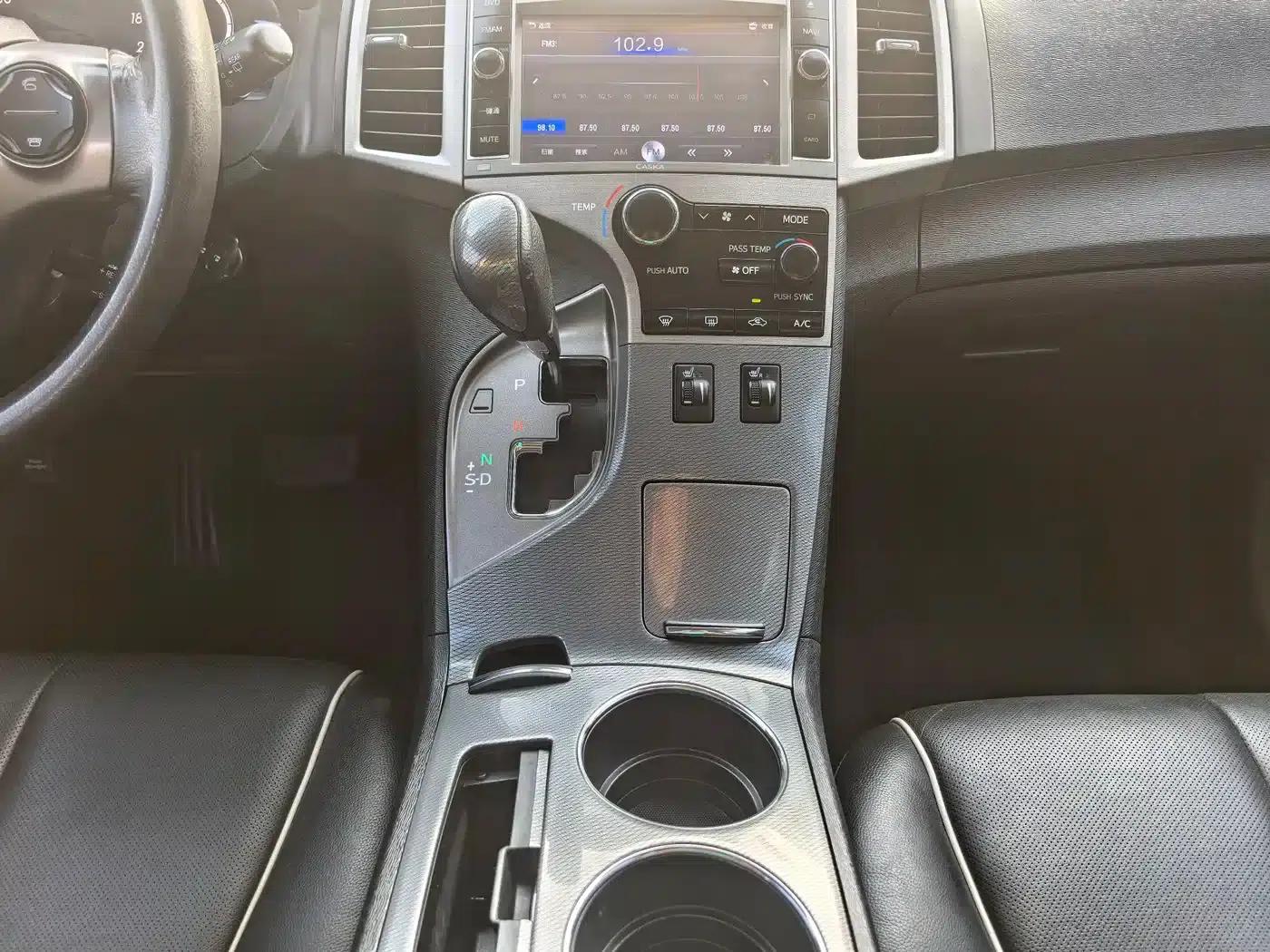 Imported 2013 Venza 2.7L 2WD Luxury Edition — миниатюра 12