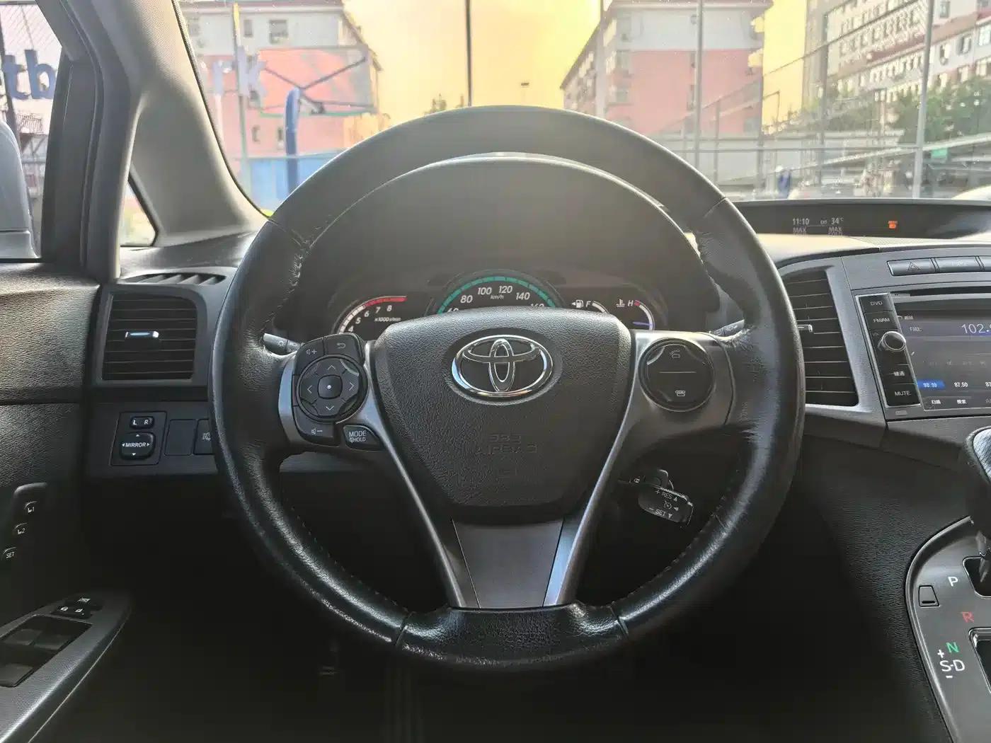 Imported 2013 Venza 2.7L 2WD Luxury Edition — миниатюра 14