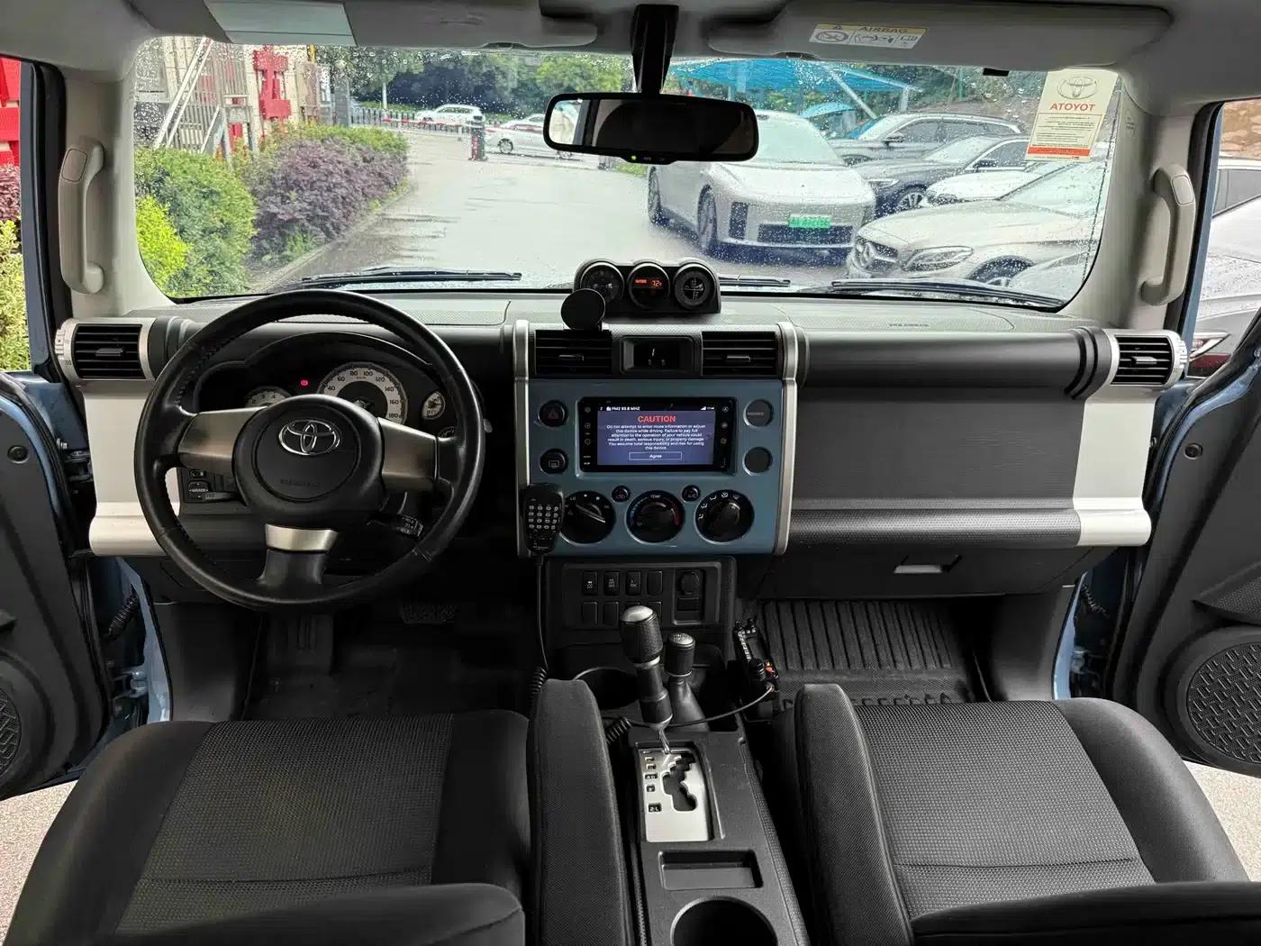 2018 FJ Cruiser 4.0L Middle East Edition — миниатюра 10
