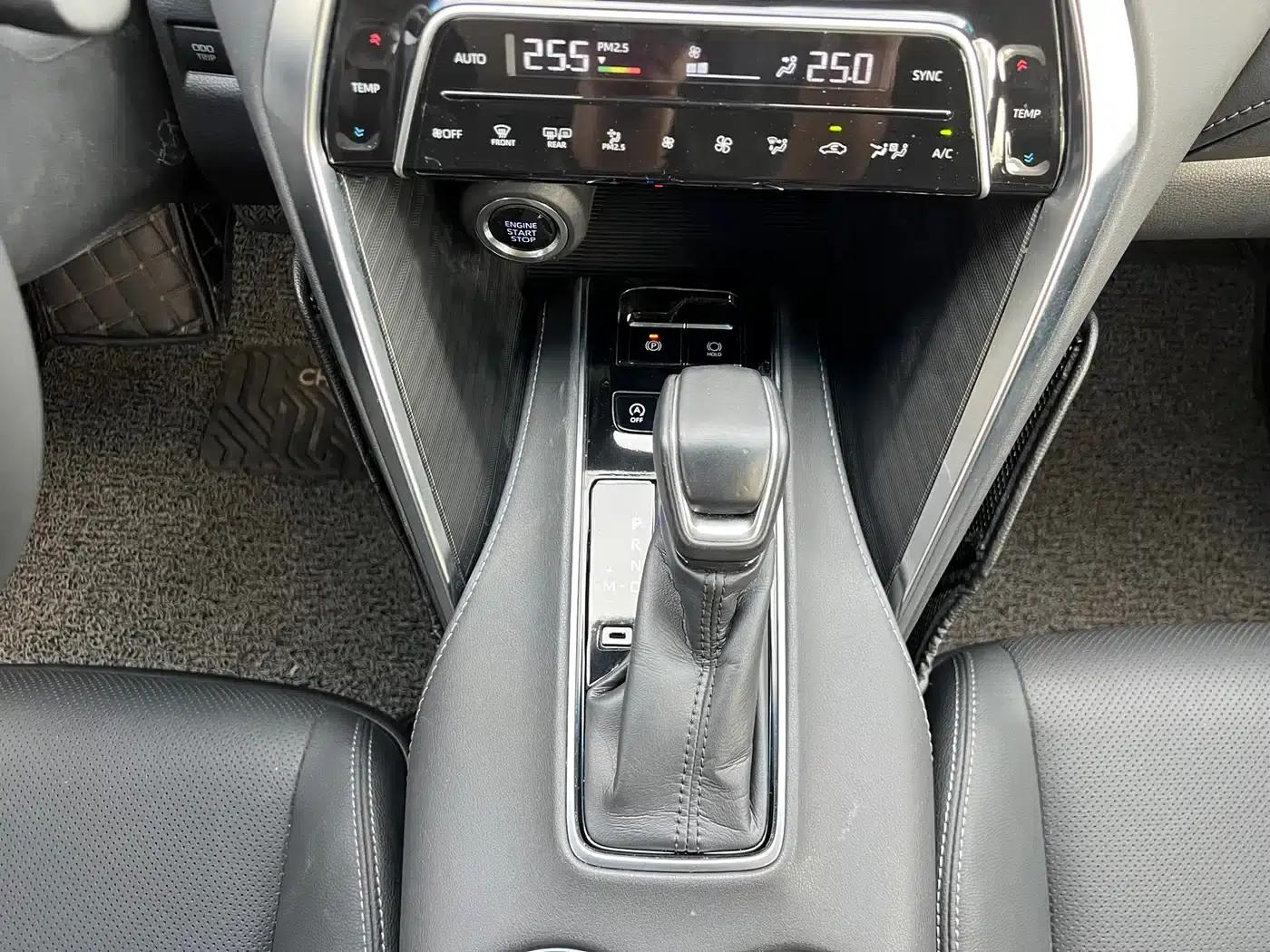 HARRIER 2022 2.0L CVT 2WD Premium Edition — миниатюра 11