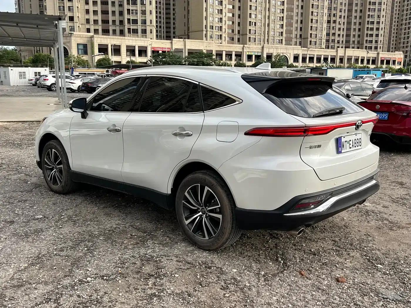HARRIER 2022 2.0L CVT 2WD Premium Edition — миниатюра 5