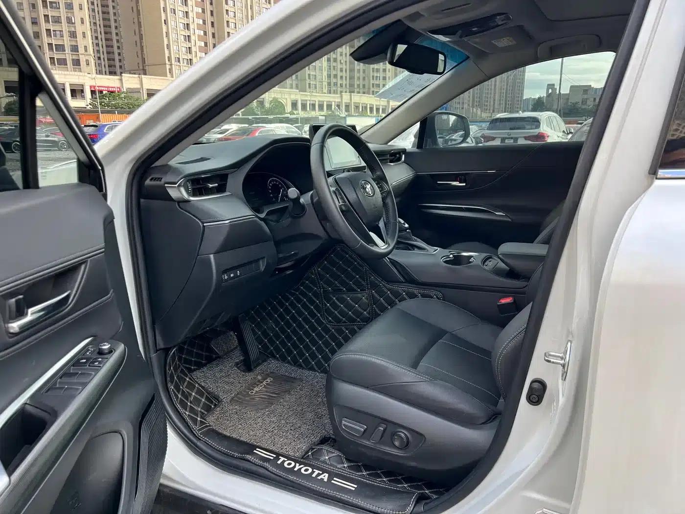 HARRIER 2022 2.0L CVT 2WD Premium Edition — миниатюра 8