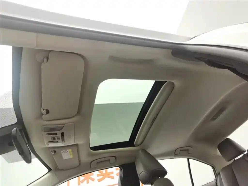 2021 Avalon 2.0L Premium Edition — миниатюра 14